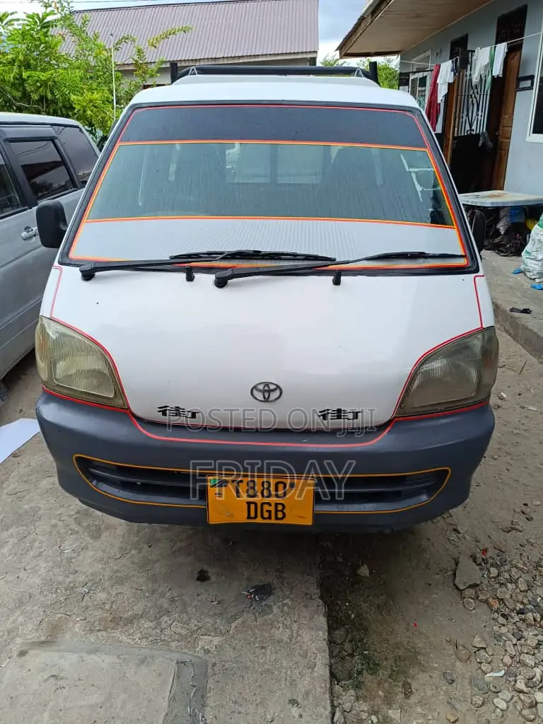 Toyota TownAce 2005 White