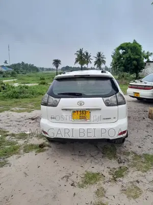 Toyota Harrier 2006 White