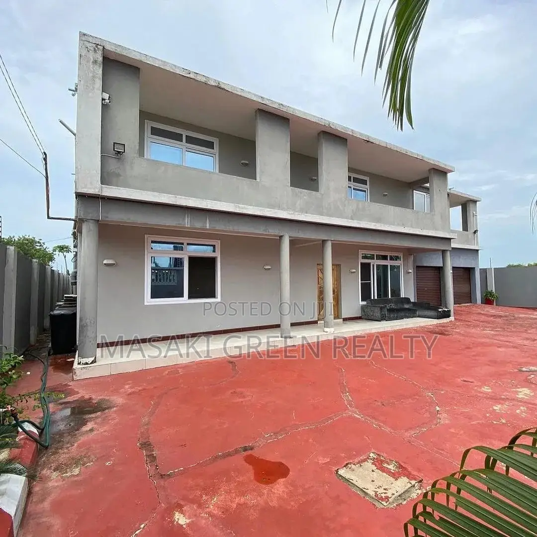 7bdrm Mansion in Mbweni Mpiji, Kinondoni for sale