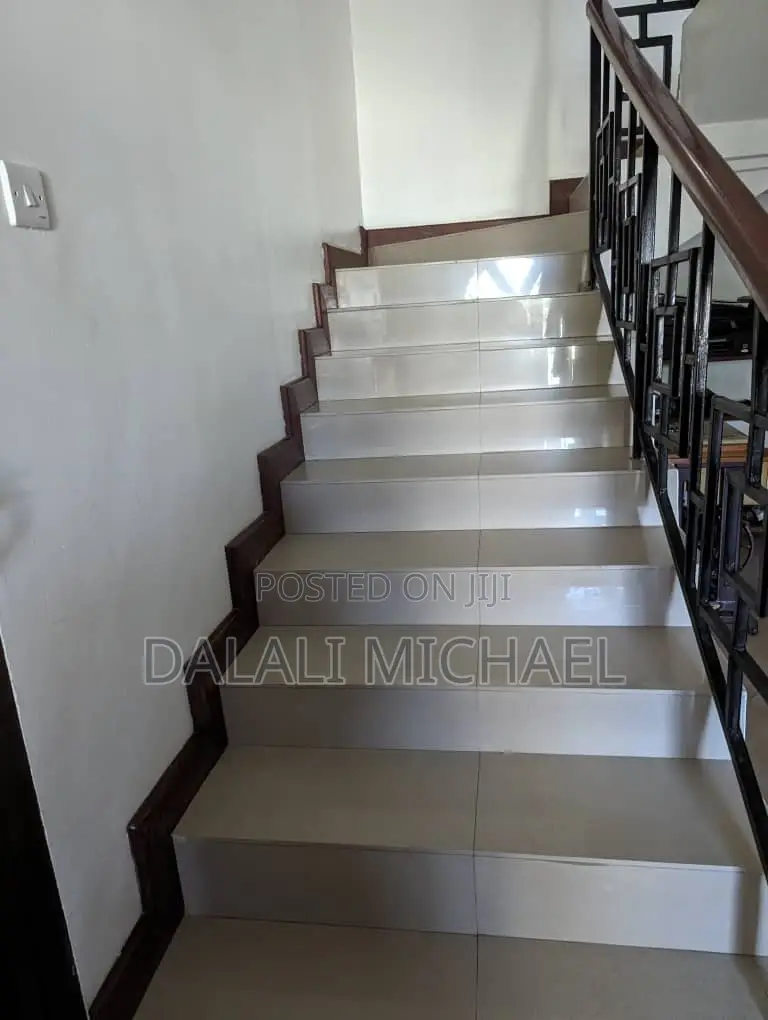 4bdrm House in Mbezibeach for sale