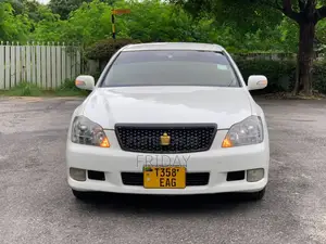 Toyota Crown 2005 White