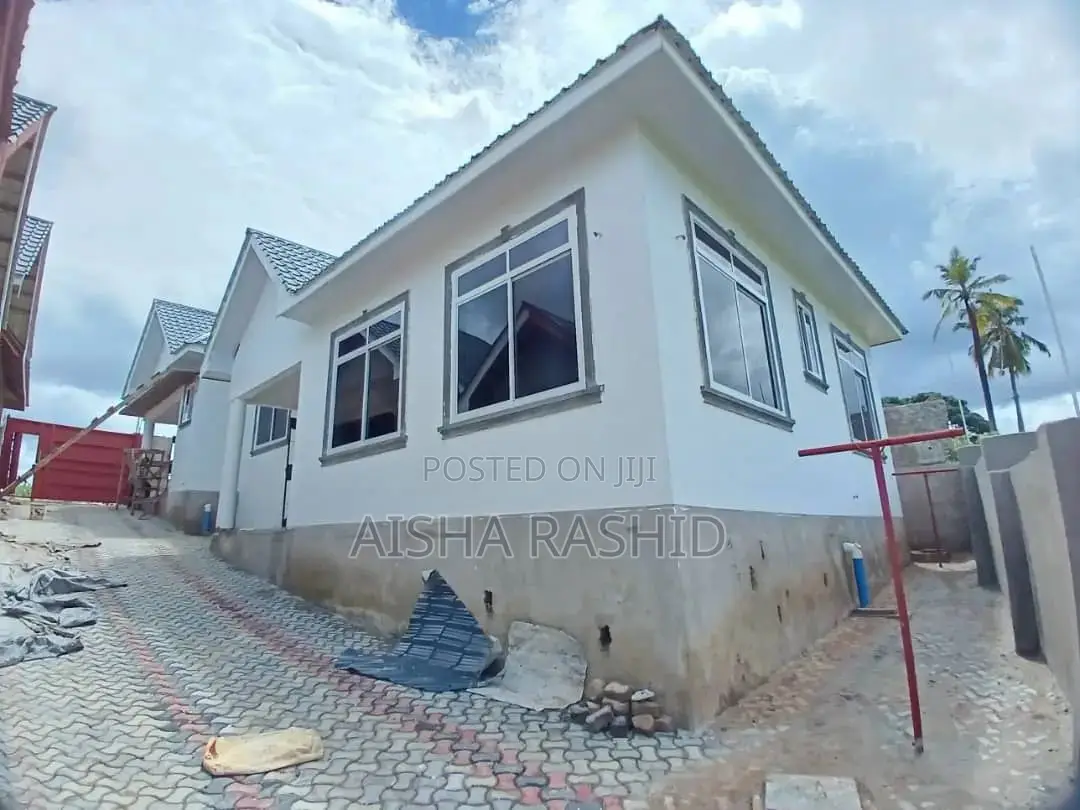 3bdrm Apartment in Kimara for rent