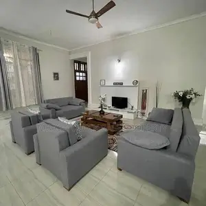 5bdrm House in Bahari Beach, Kunduchi for rent