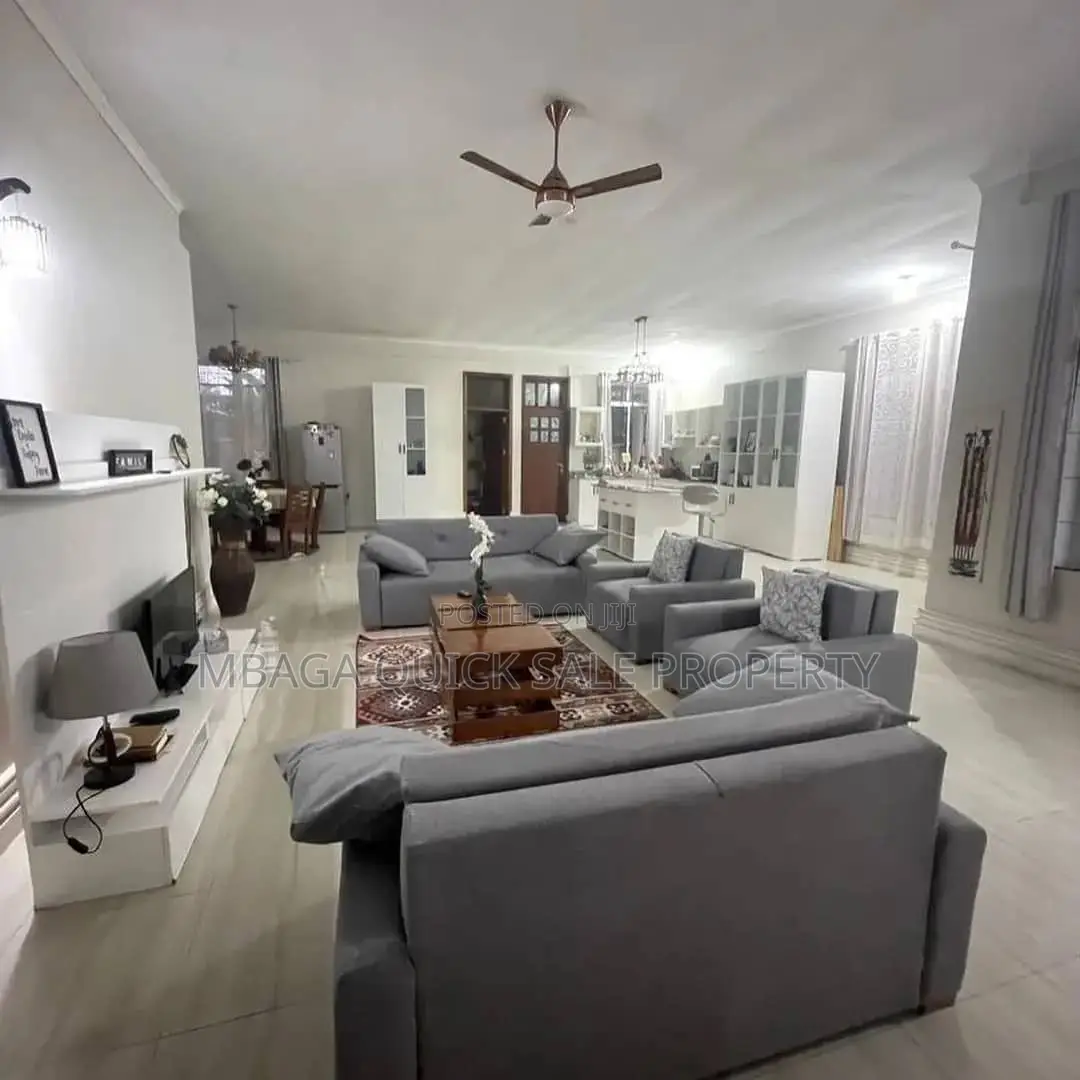 5bdrm House in Bahari Beach, Kunduchi for rent