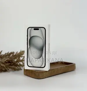 New Apple iPhone 15 128 GB Black