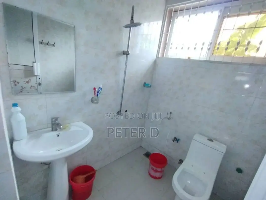 3bdrm Apartment in Kimara for rent