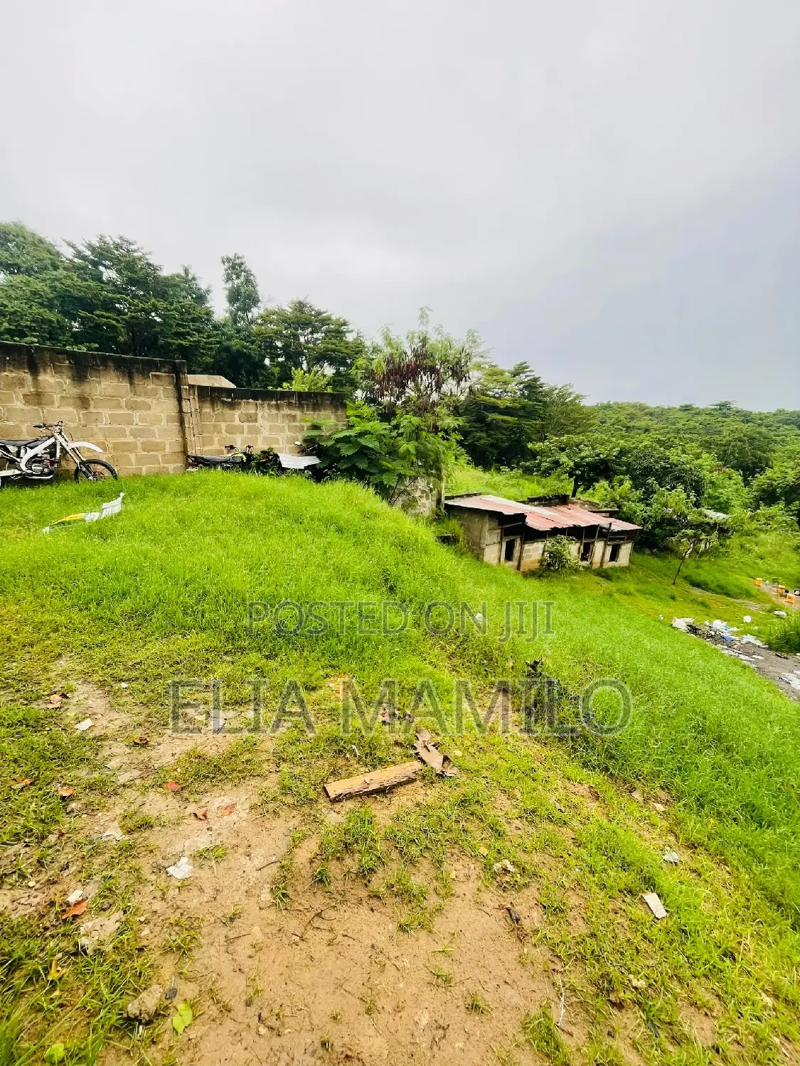 Plot Facing the Road Is for Sale in Dar ES Salaam Makongo