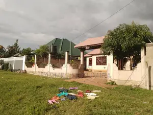 4bdrm House in Taiwan, Nyamongoro for sale