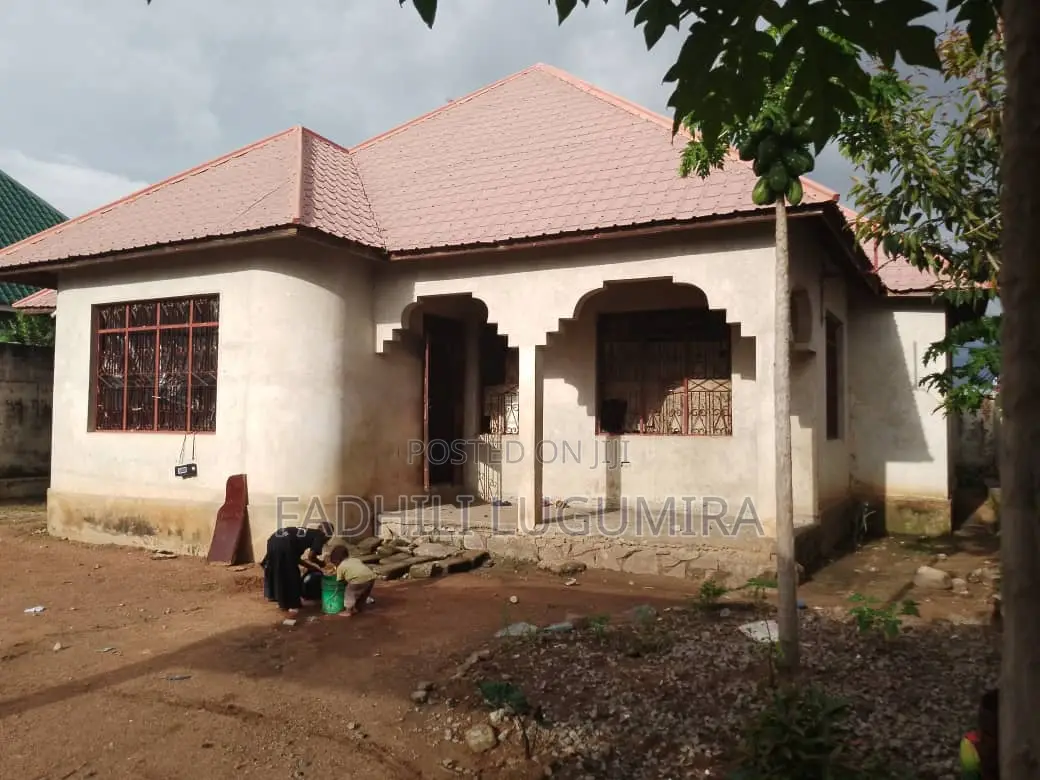 4bdrm House in Taiwan, Nyamongoro for sale