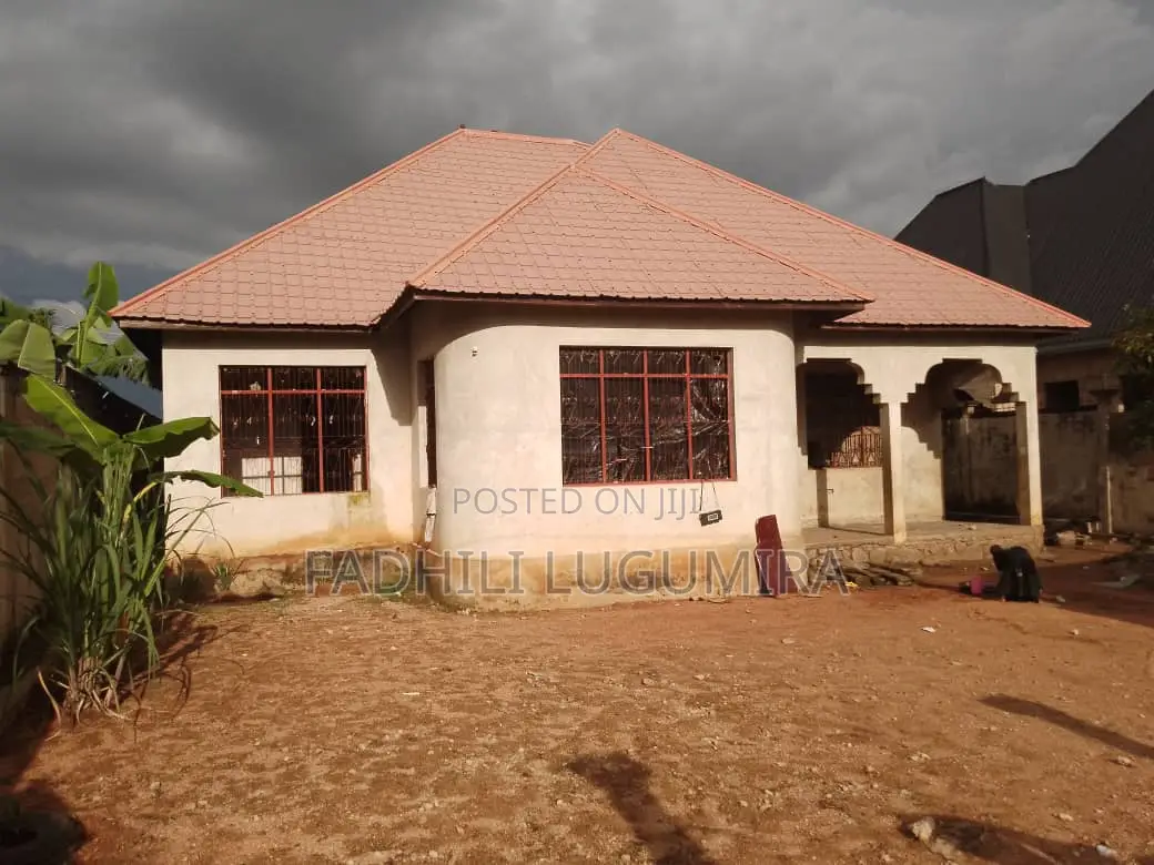 4bdrm House in Taiwan, Nyamongoro for sale