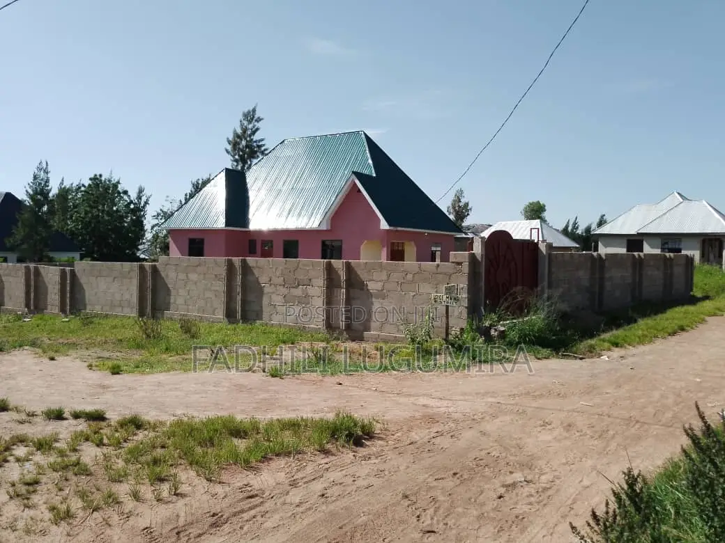Furnished 3bdrm House in Kishiri for sale