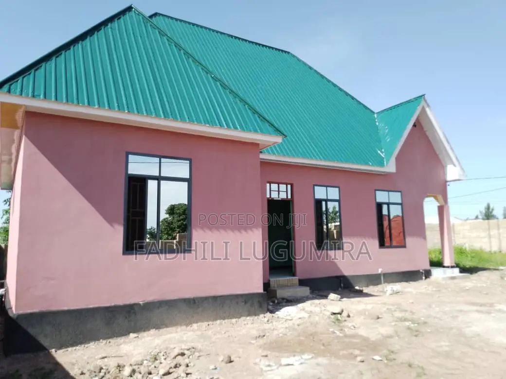Furnished 3bdrm House in Kishiri for sale