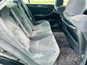 Toyota Crown 2004 Black