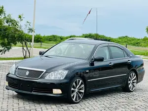 Toyota Crown 2004 Black