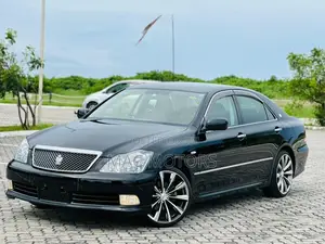 Toyota Crown 2004 Black