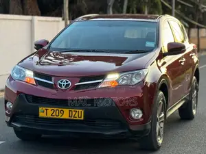 Toyota RAV4 LE 4dr SUV (2.5L 4cyl 6A) 2015 Burgundy