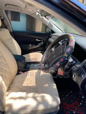 Toyota Crown 2006 Burgundy