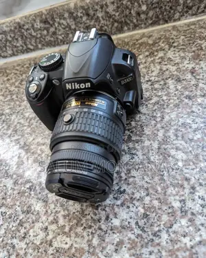 Nikon D3100 Full Lens 18-55mm New