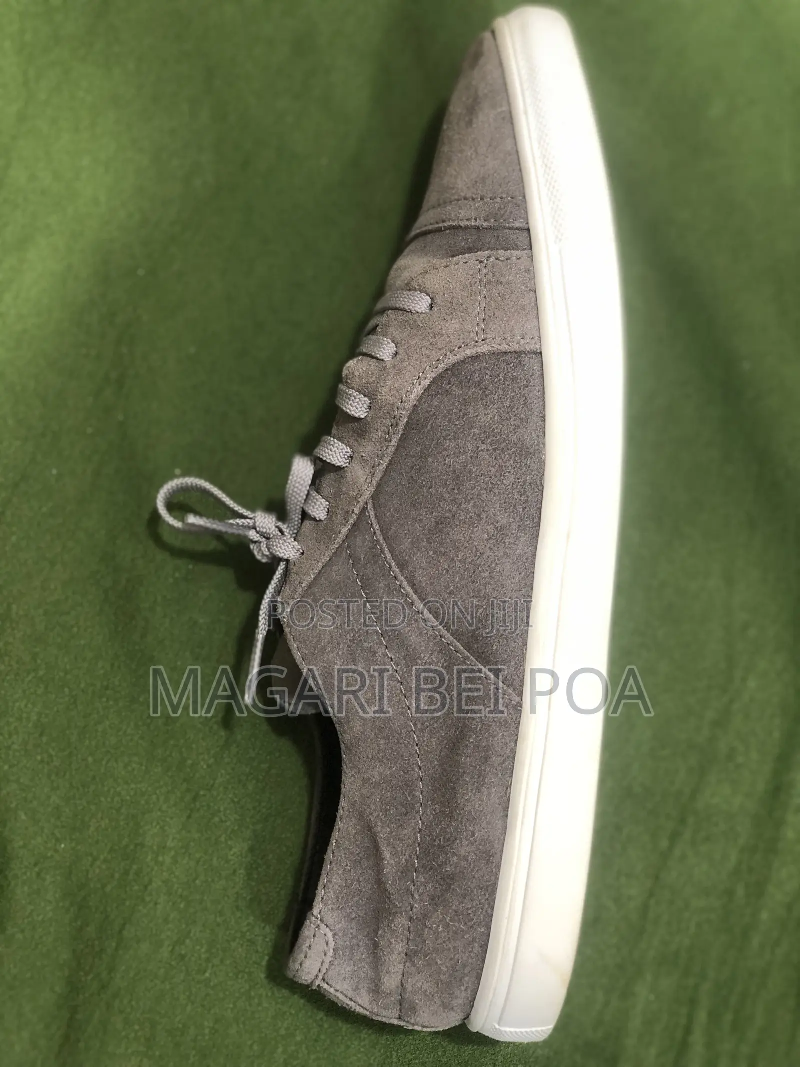 Redfoot Sneaker