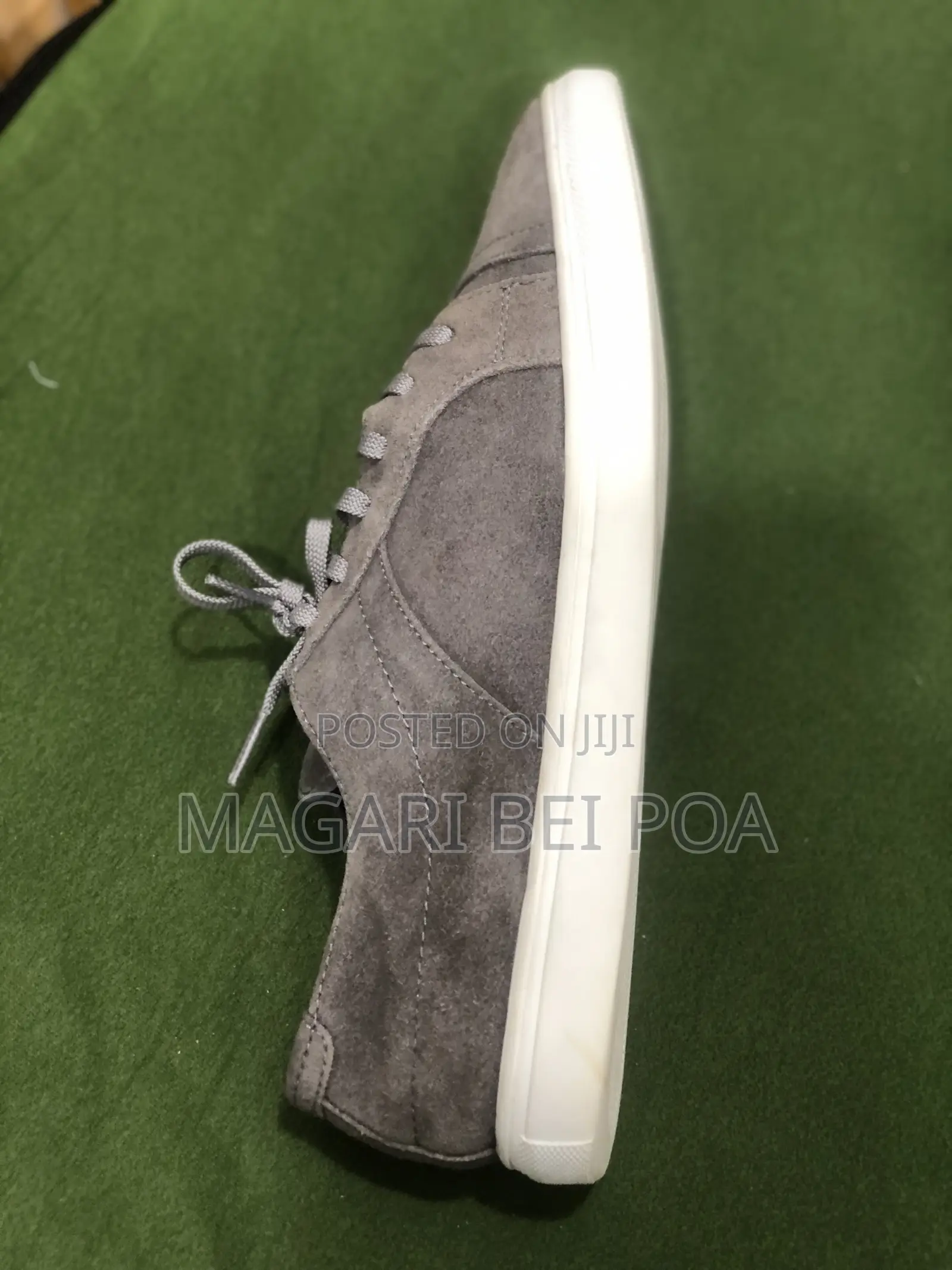 Redfoot Sneaker