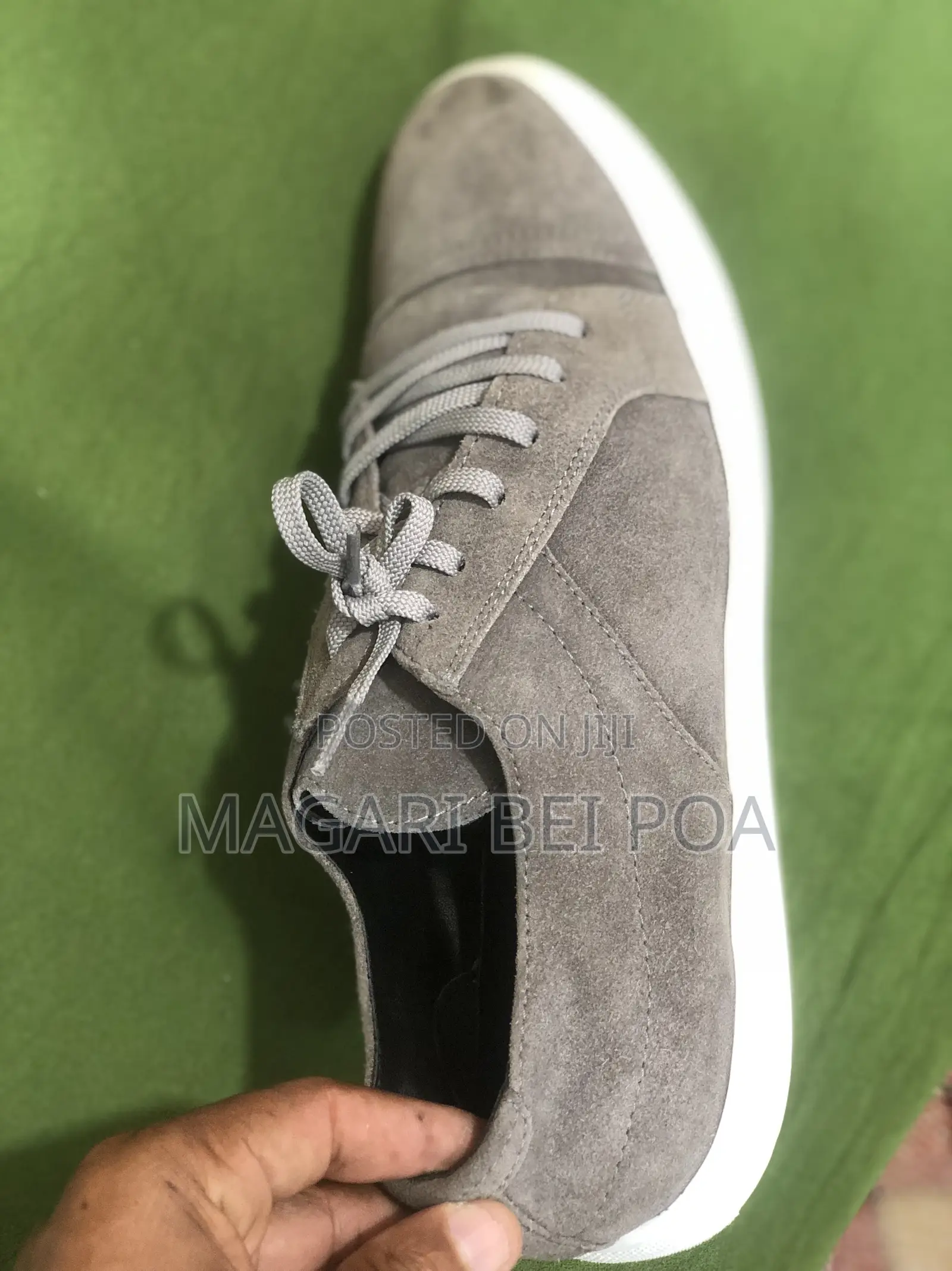 Redfoot Sneaker