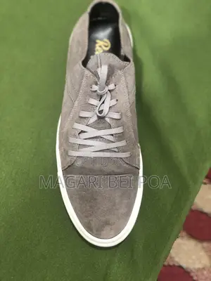 Redfoot Sneaker