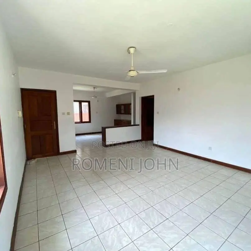 5bdrm Block of Flats in Tanzania Dsm, Ukonga for sale