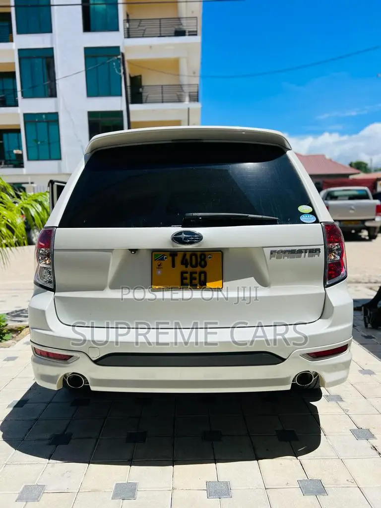 Subaru Forester 2009 White