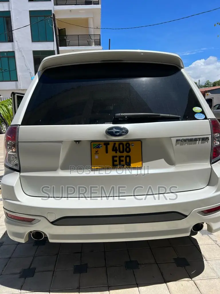Subaru Forester 2009 White