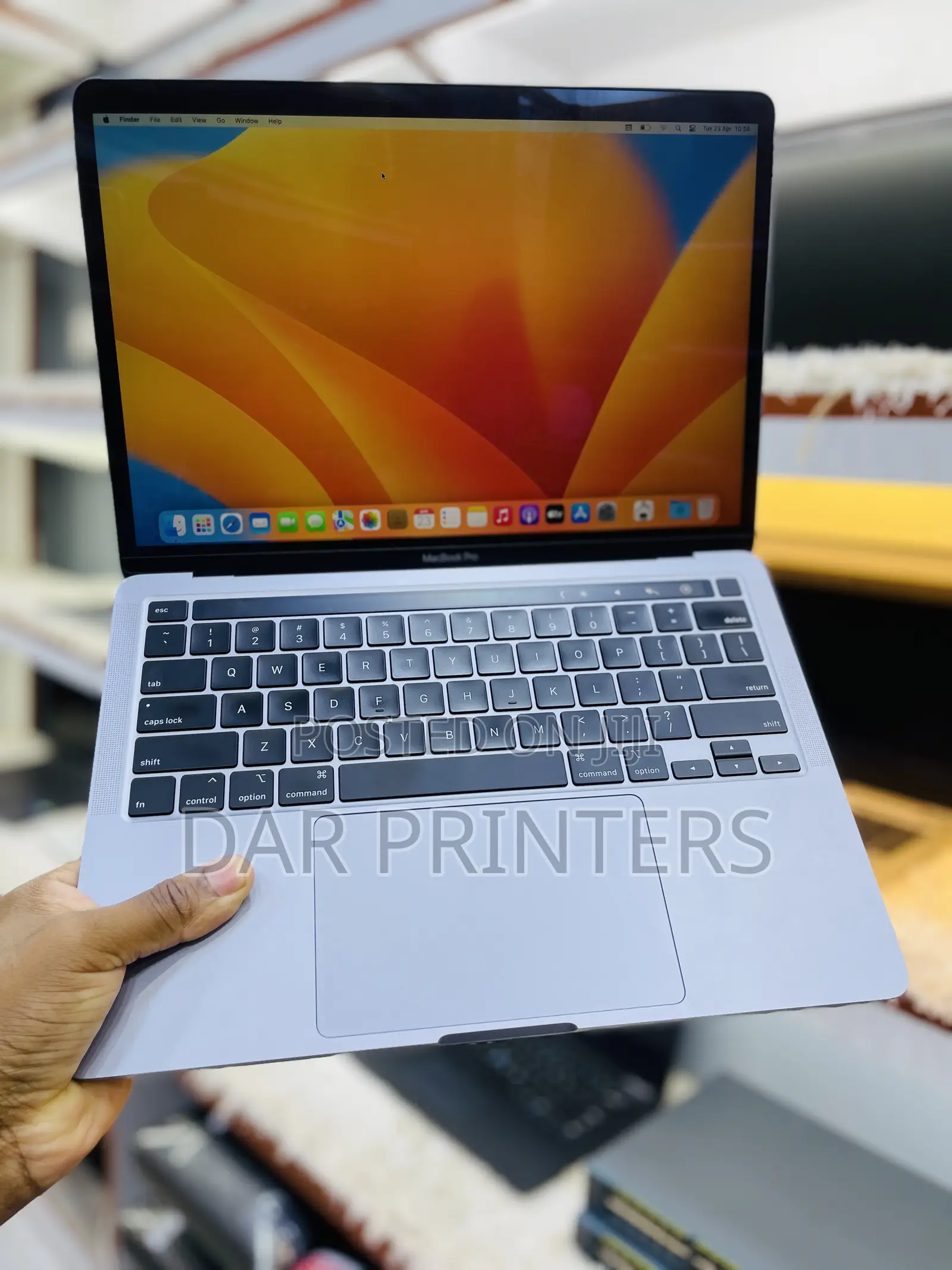 Laptop Apple MacBook Pro 2020 16GB Intel Core I5 SSD 512GB