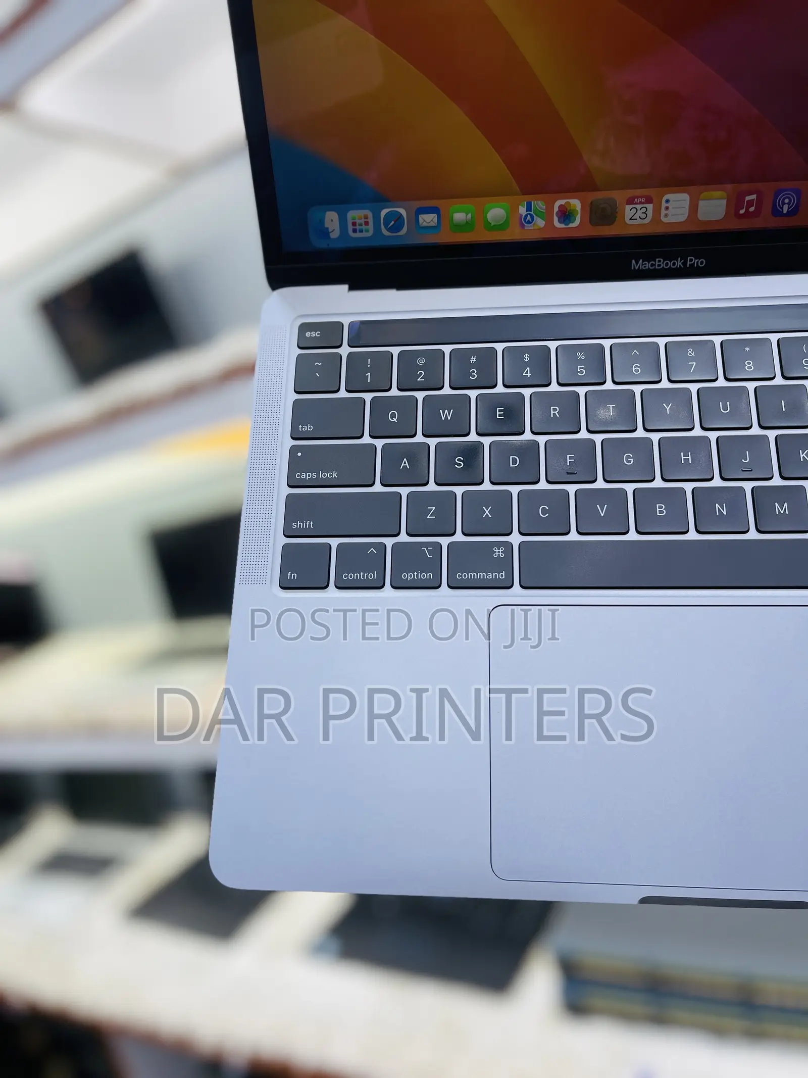 Laptop Apple MacBook Pro 2020 16GB Intel Core I5 SSD 512GB