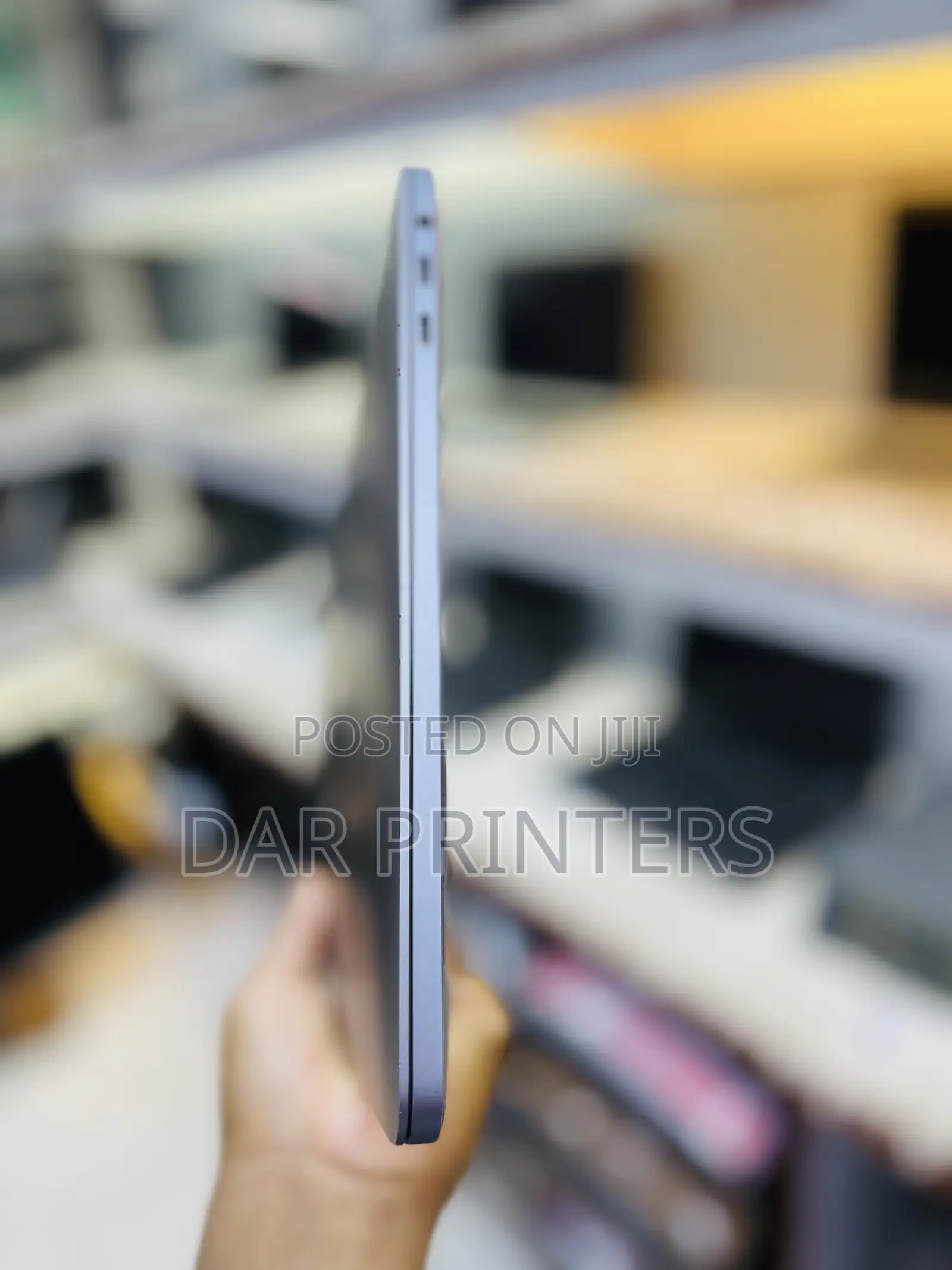 Laptop Apple MacBook Pro 2020 16GB Intel Core I5 SSD 512GB