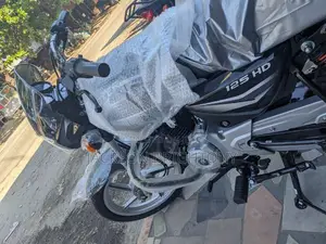 New Bajaj Boxer 125 2024 Black