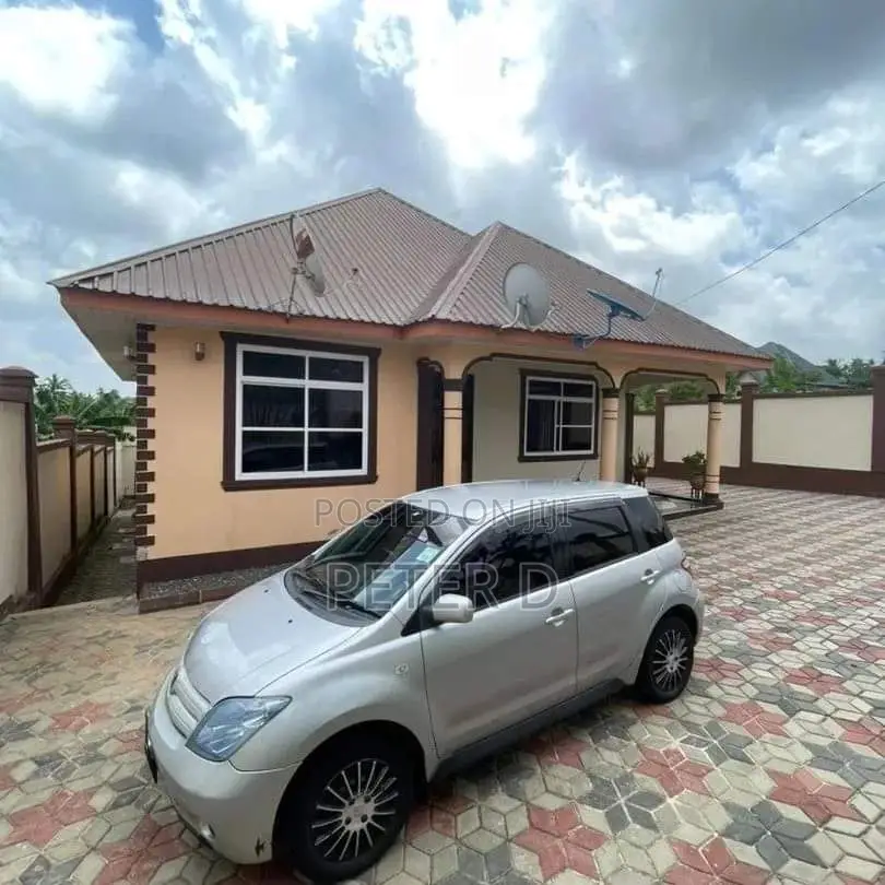 3bdrm House in Bunju for sale