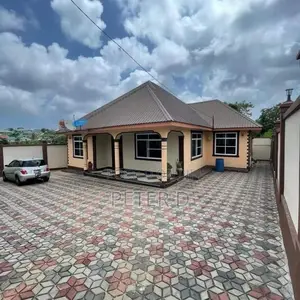 3bdrm House in Bunju for sale