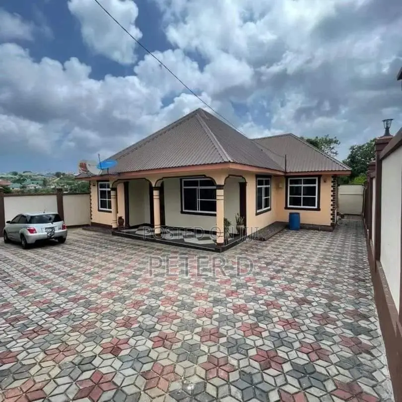 3bdrm House in Bunju for sale