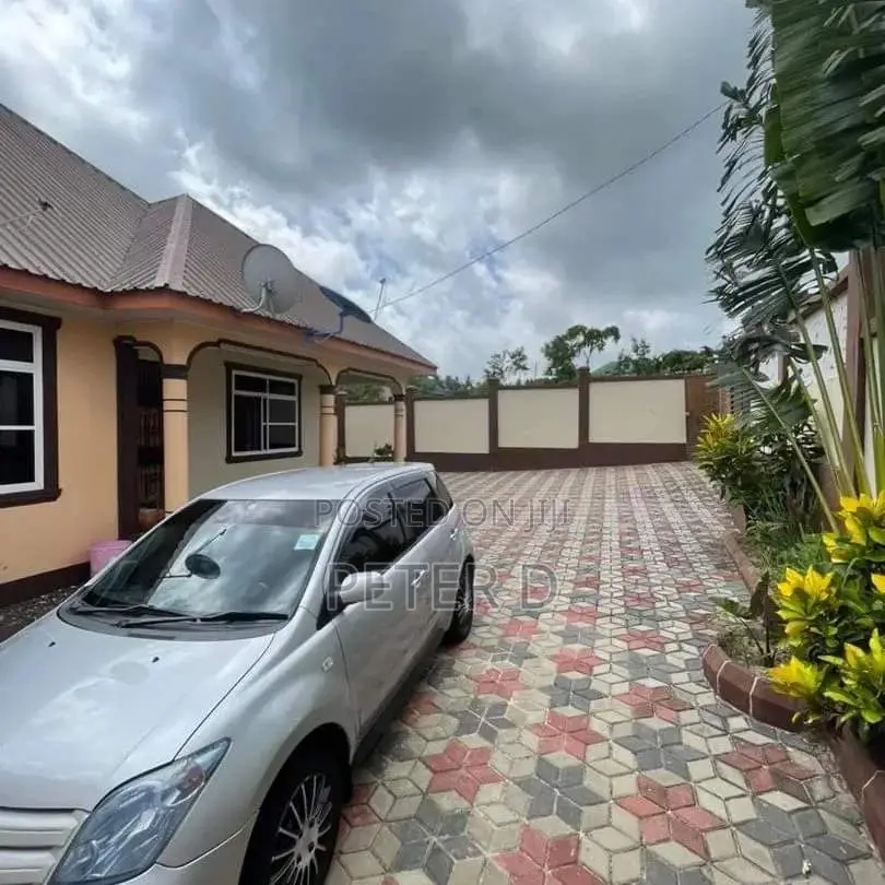 3bdrm House in Bunju for sale