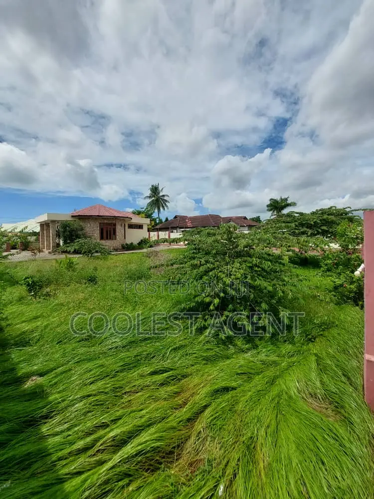 3bdrm House in Tegeta, Kinondoni for sale