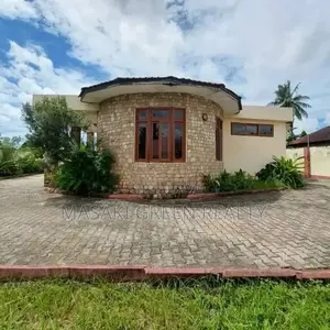 3bdrm House in Tegeta Namanga, Kinondoni for sale