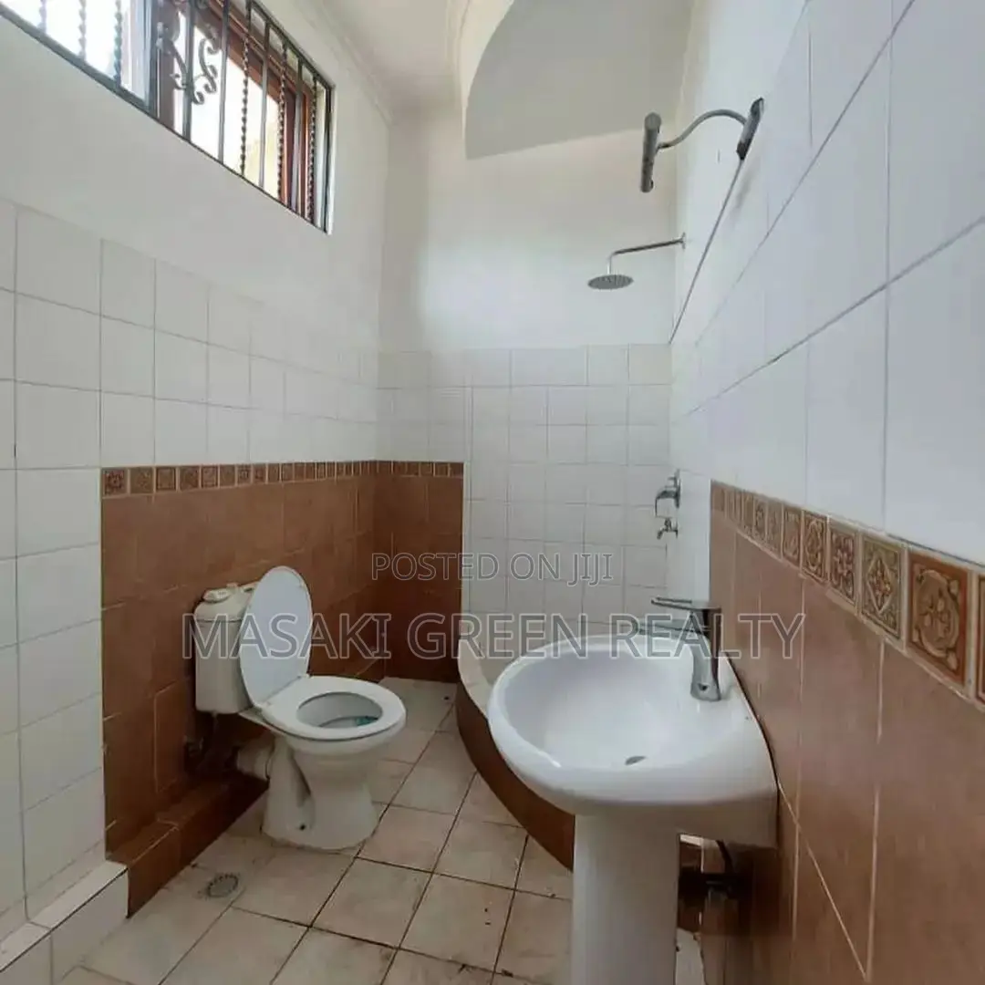 3bdrm House in Tegeta Namanga, Kinondoni for sale