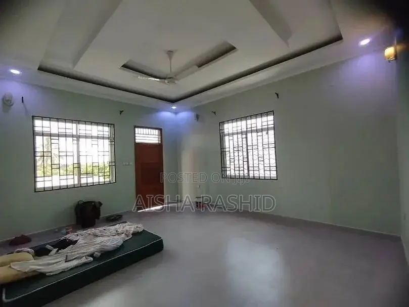 2bdrm Apartment in Kimara for rent