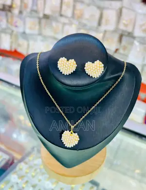 Neckless Jawellery