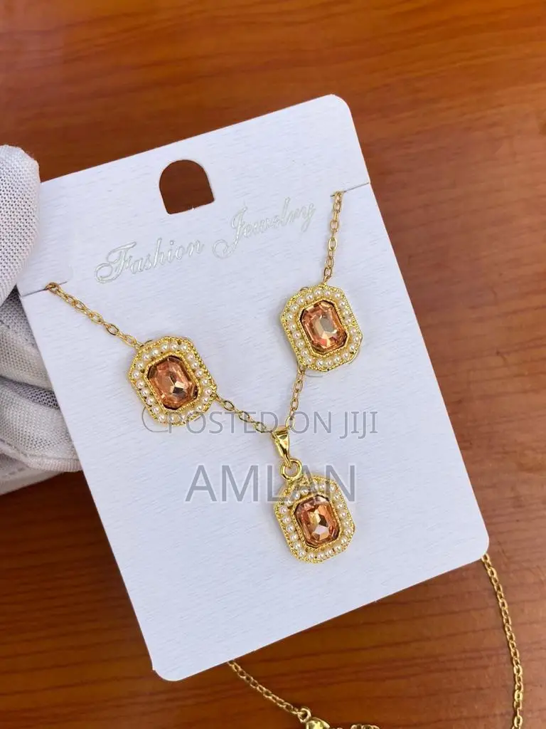Neckless Jawellery