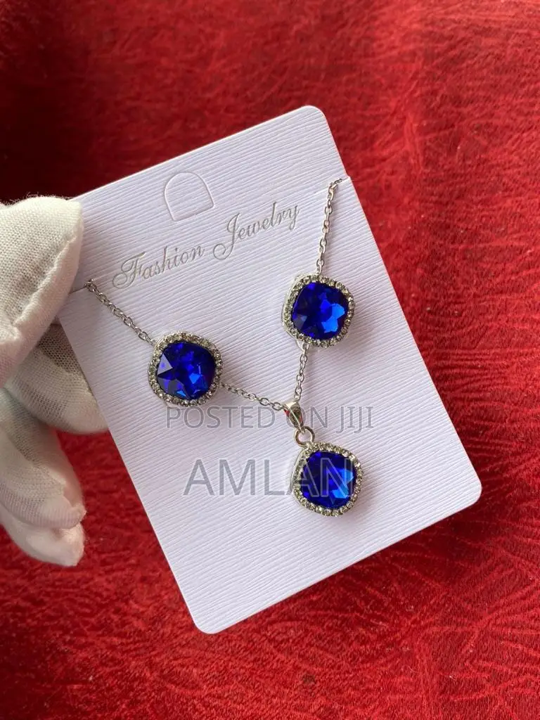 Neckless Jawellery