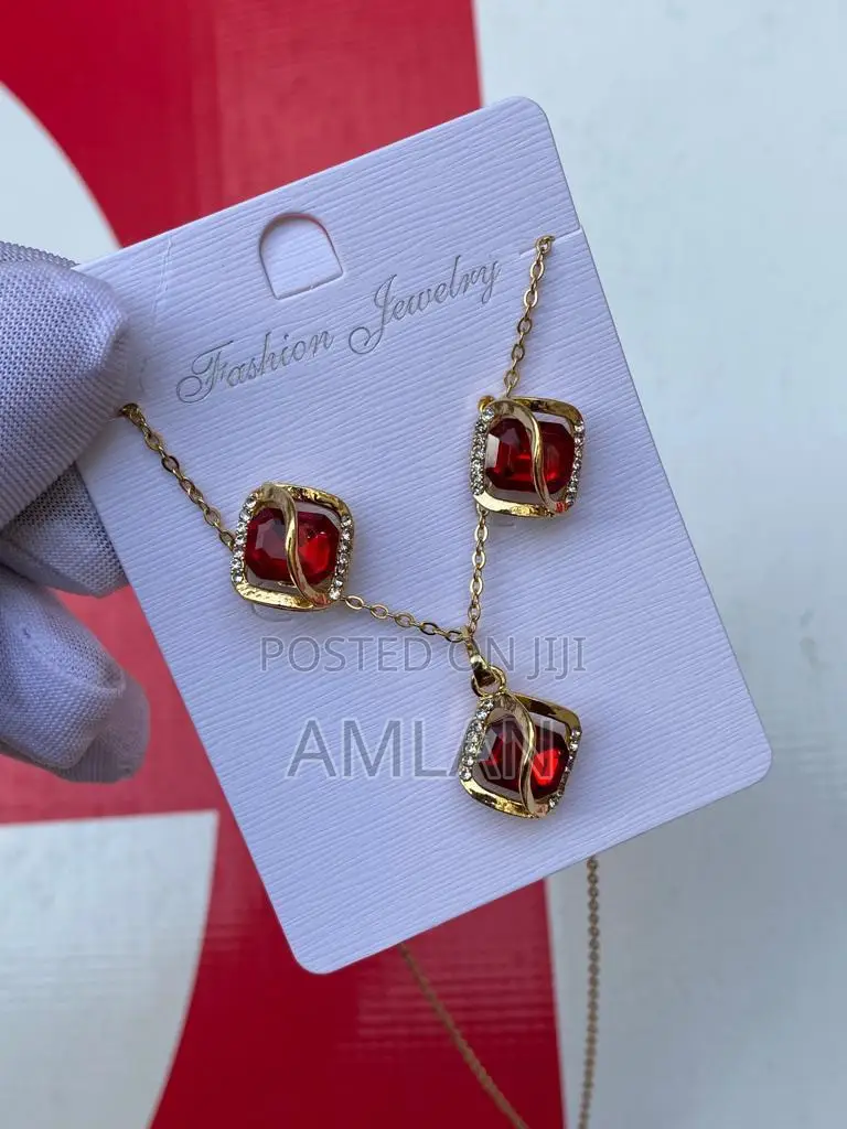 Neckless Jawellery