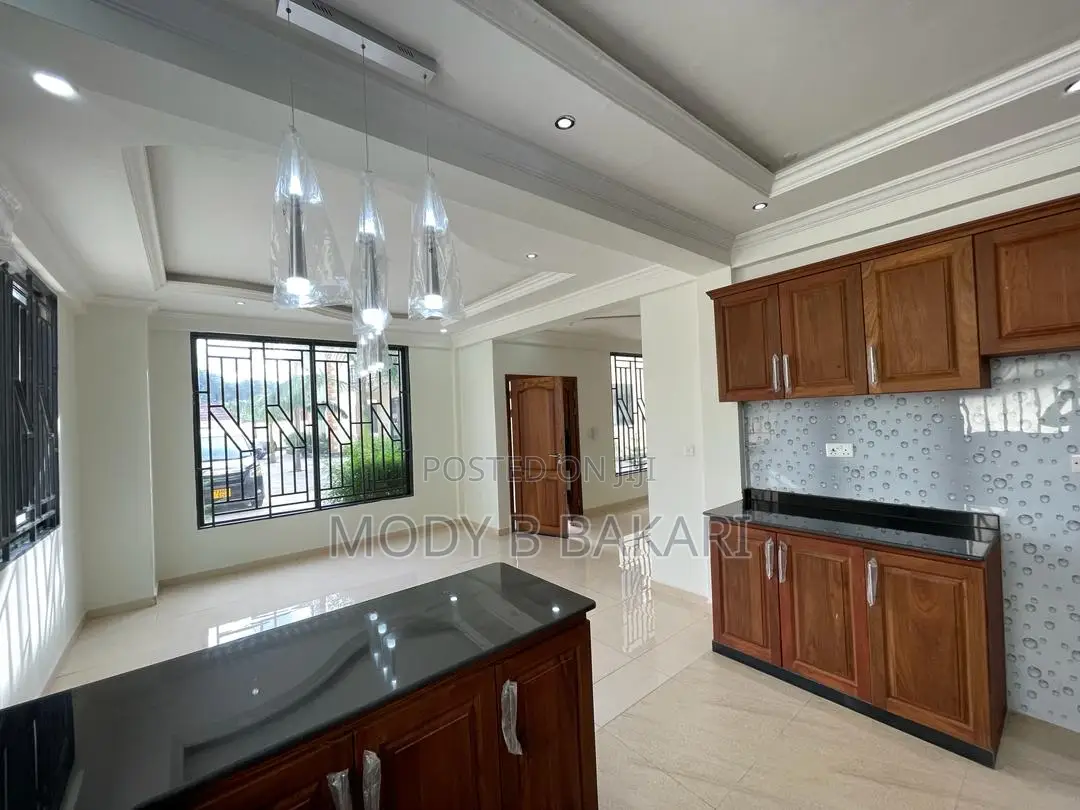 4bdrm Villa in Oyster Bay for rent