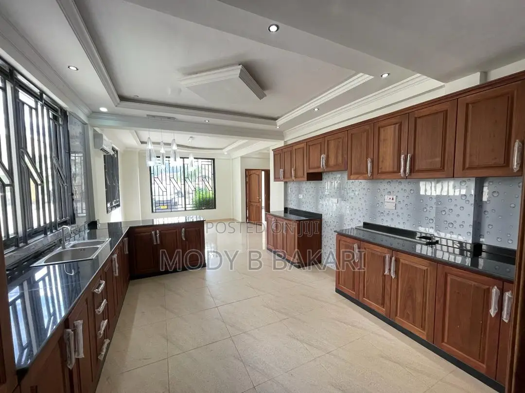 4bdrm Villa in Oyster Bay for rent