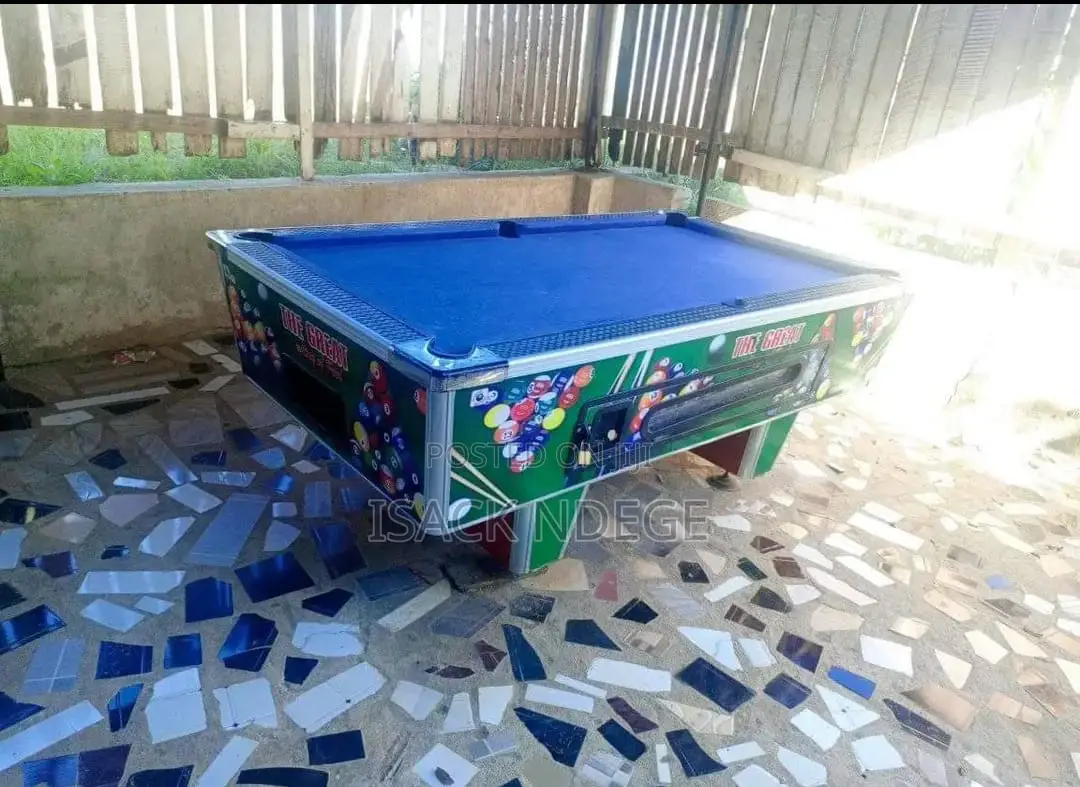 Pool Table Limetumika Mwezi