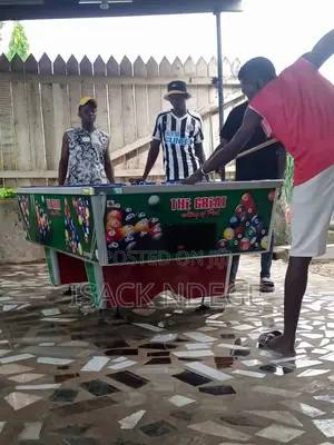 Pool Table Limetumika Mwezi