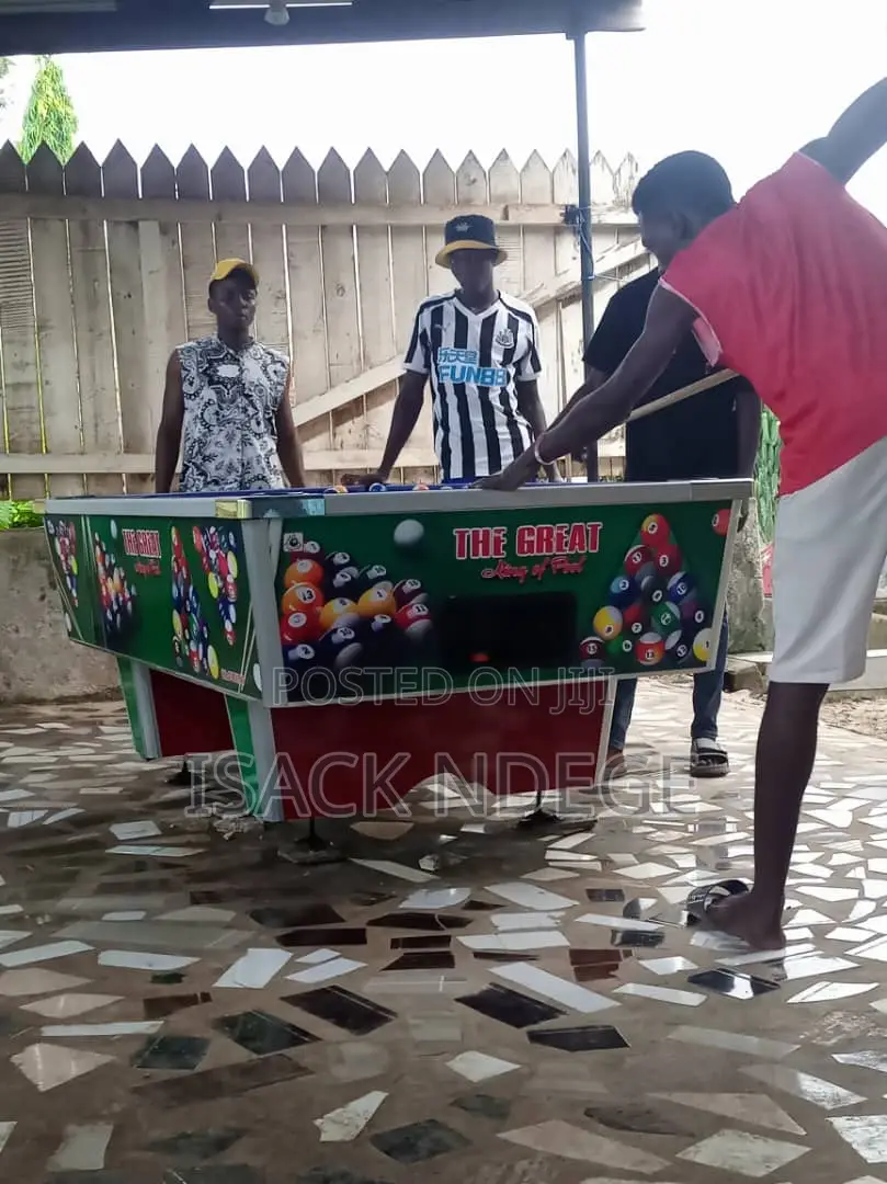 Pool Table Limetumika Mwezi